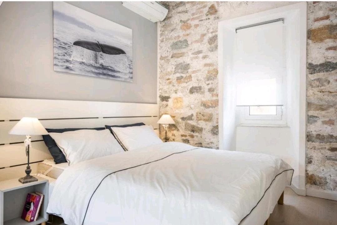 Whale Song Apartment - With Private Parking لا سبيتسْيا المظهر الخارجي الصورة